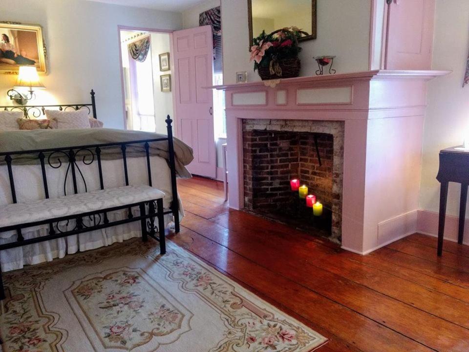Pryor House B&B 배스 객실 사진